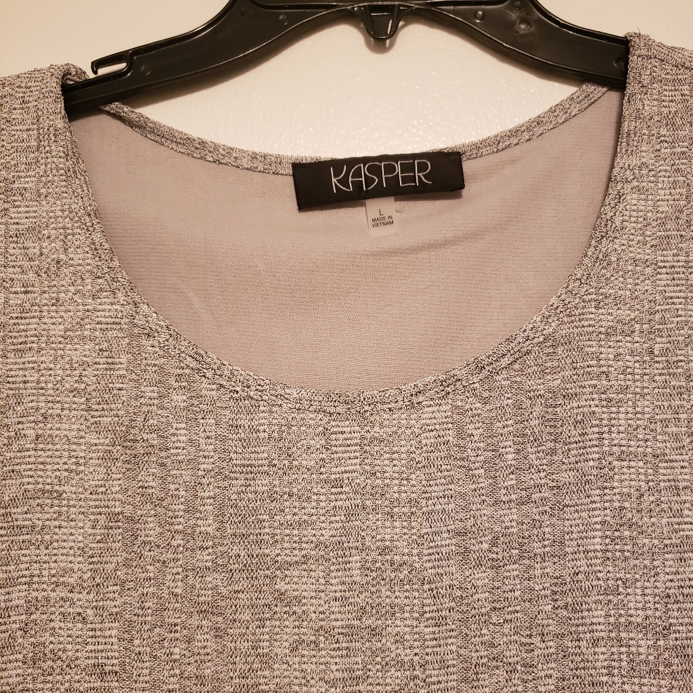 Sweater - Picture 4 of 4